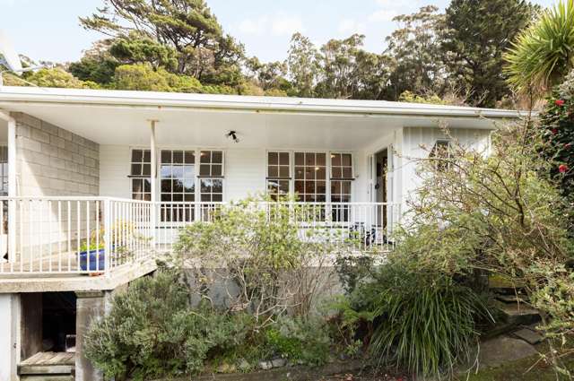Easy Living, Great Location