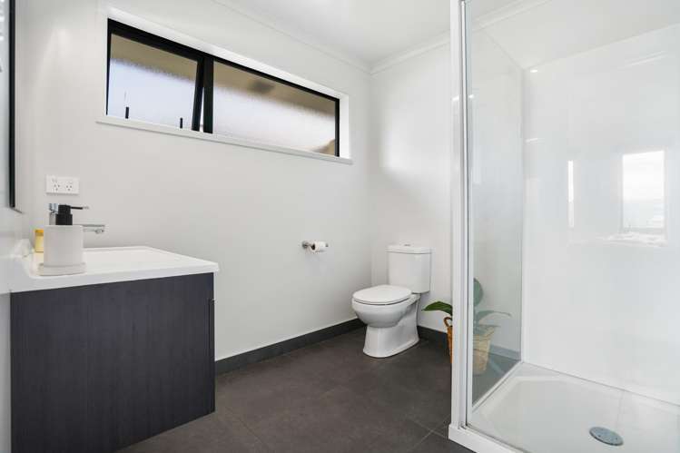 8 Matariki Drive One Tree Point_13