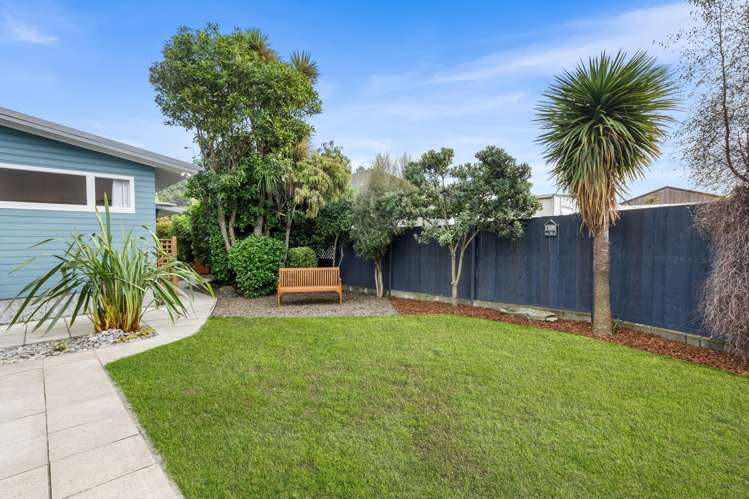 71 Main Road Redcliffs_14