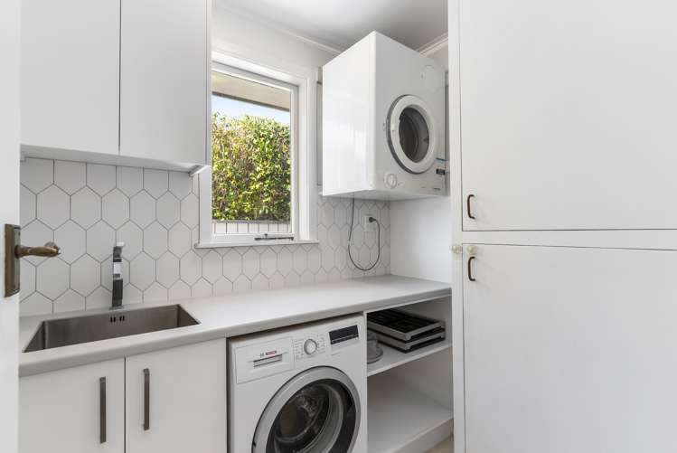 2 Webb Place Forrest Hill_16