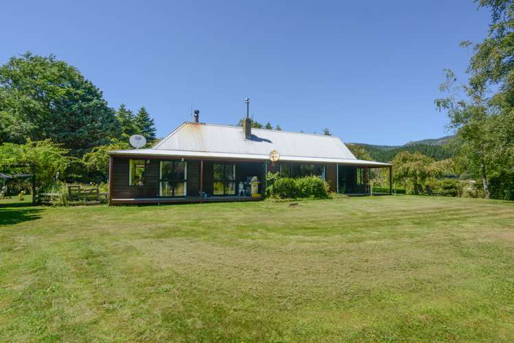 3866 Napier-Taupo Road Te Pohue_18