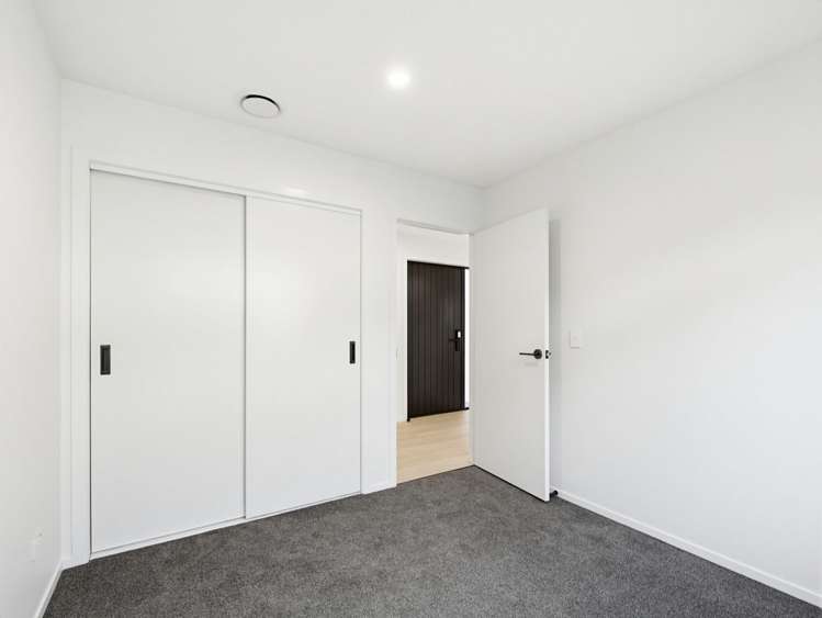 8a Cedar Terrace Stanmore Bay_24