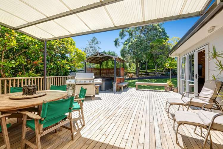 28 Gilshennan Valley Red Beach_2