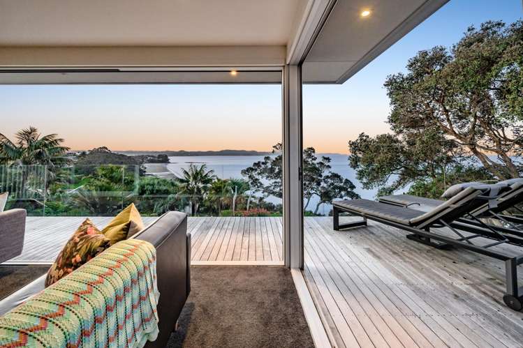 33 Chelverton Terrace Red Beach_2