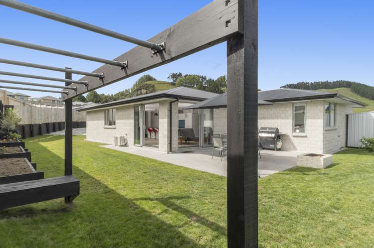 171 Ballintoy Park Drive Welcome Bay_3