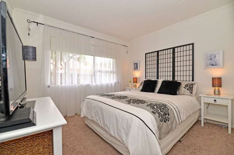 19 Heversham Place Glendene_14