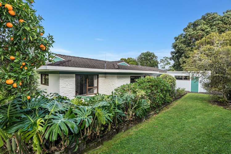 80 Fairway Drive Te Kamo_23