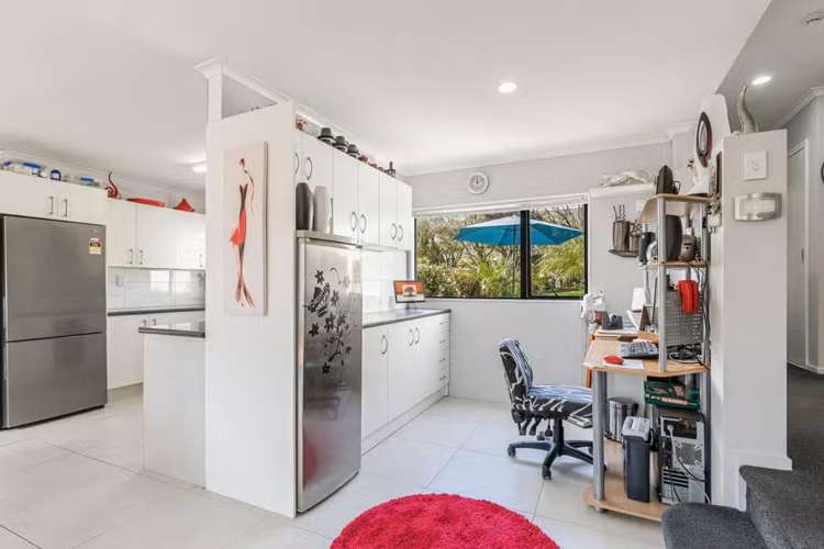  52 Hewlett Road Massey_5