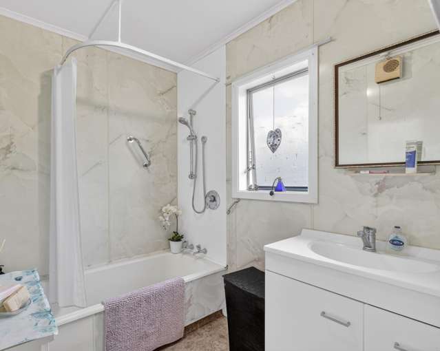13 Balerno Place Tokoroa_1