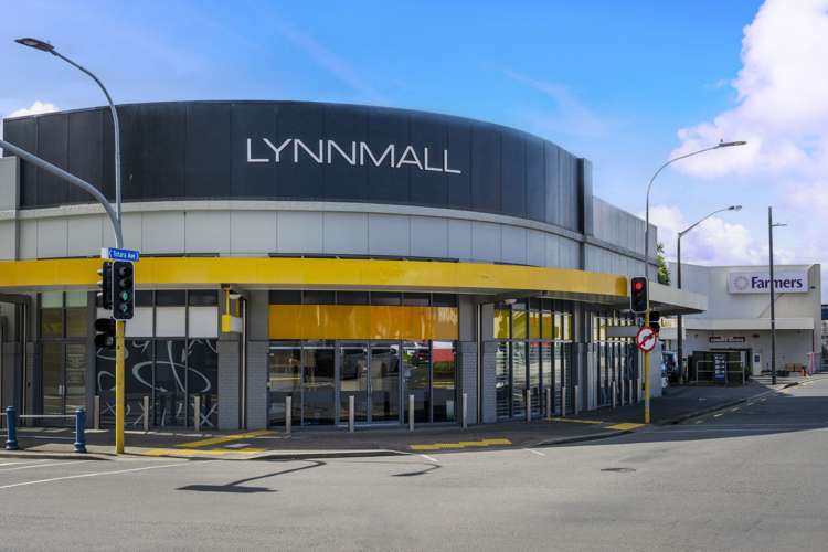 41 McCrae Way New Lynn_10