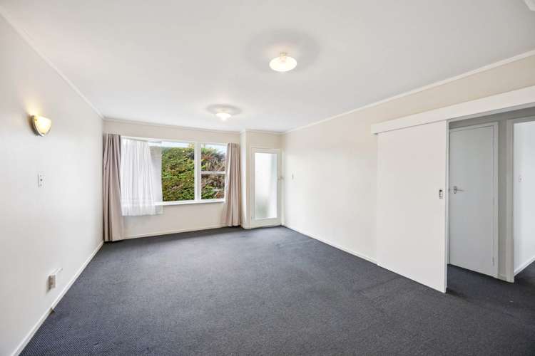 2/1058 Great North Road Pt Chevalier_2