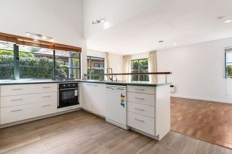 2/131 Portland Road Remuera_7