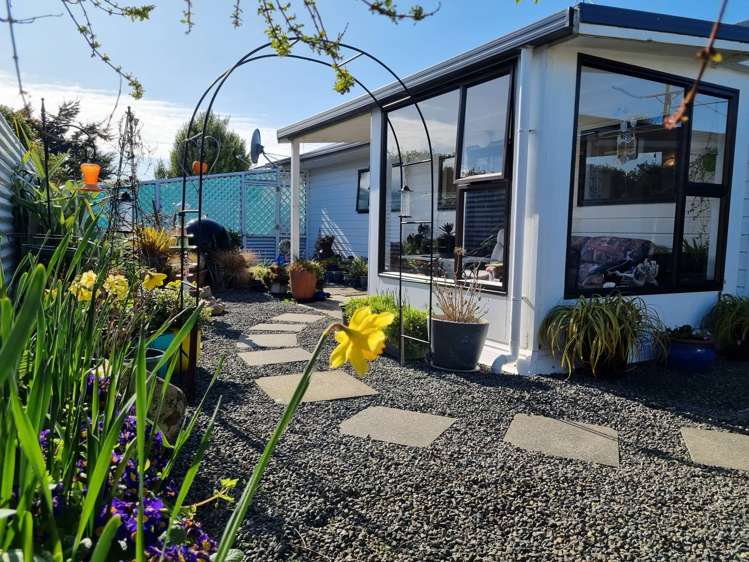 44 Leader Street Riverton_12