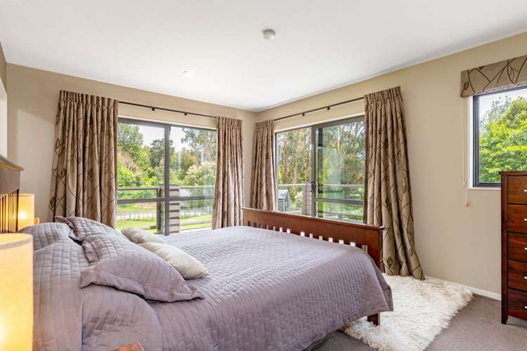 9 Leonards Road Mangaroa_17