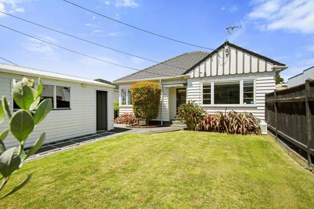 Modern Comforts-Central Hutt