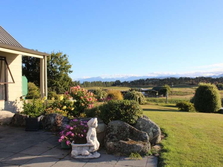 140 Sinclair Road Te Anau_2
