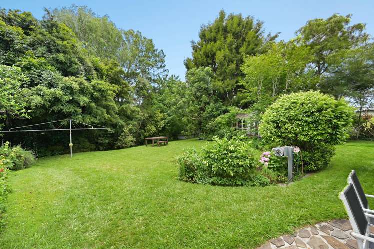 27 Greta Street Glenview_18