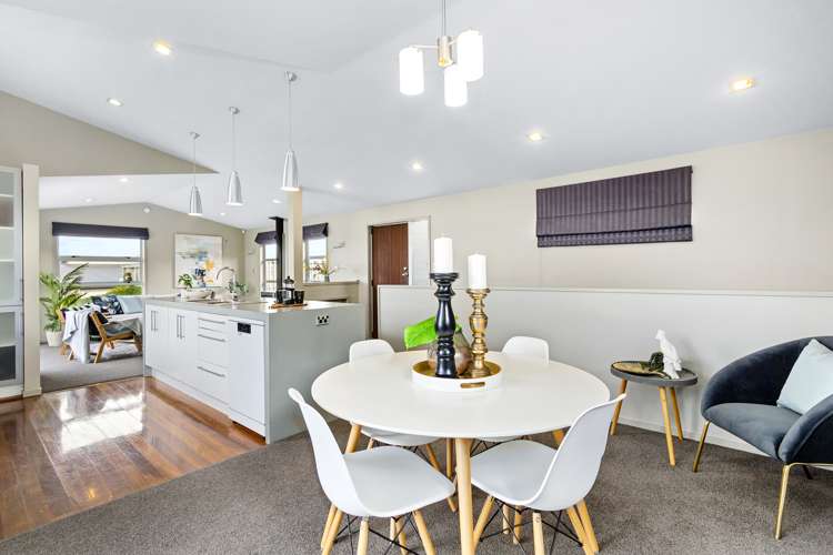 10 Eastview Grove Normandale_9