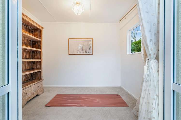 21 Donald Street Stanmore Bay_14