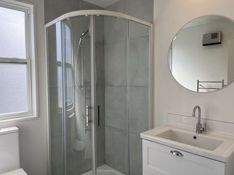 4/33 Dickens Street Addington_6