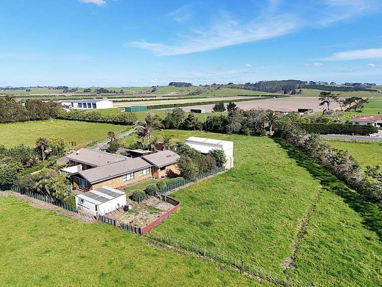 242 Baylys Coast Road Dargaville_9