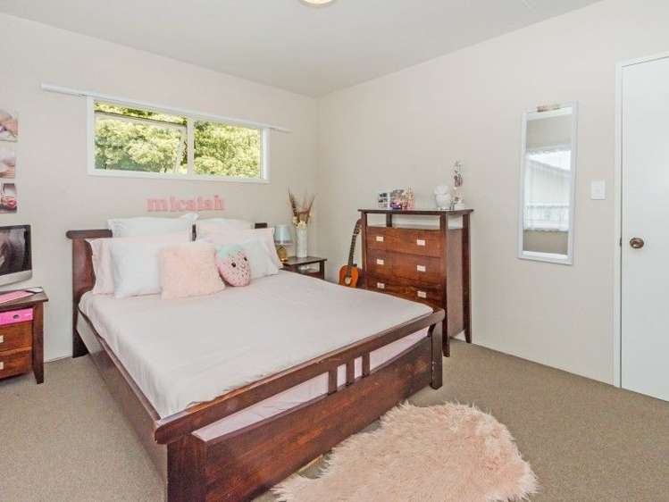 6 Anglers Way Wattle Downs_6