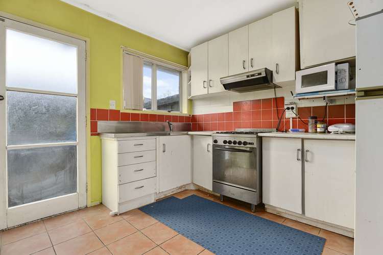 2/13 Seabrook Avenue New Lynn_9