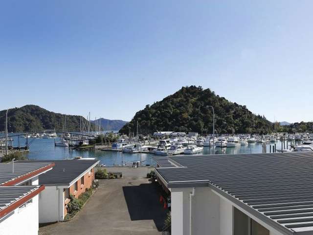 2/29 Waikawa Road Picton_1