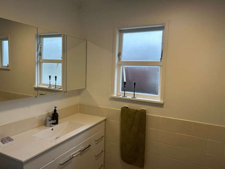 7 Hobart Crescent Wattle Downs_10