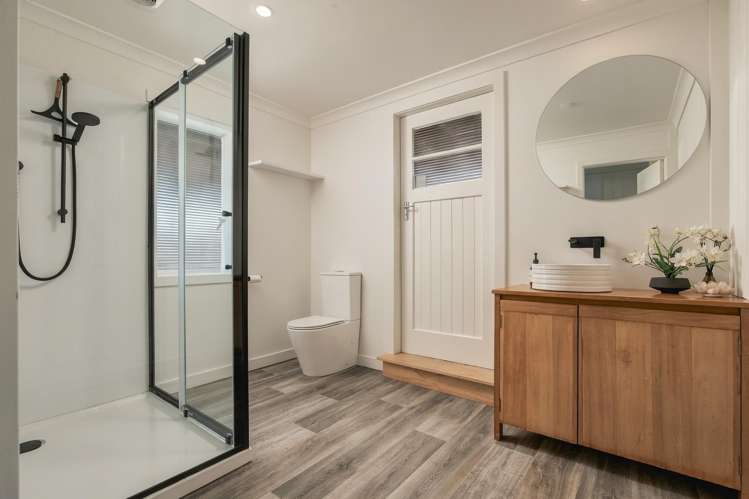 27 Tui Street Bird Area_15