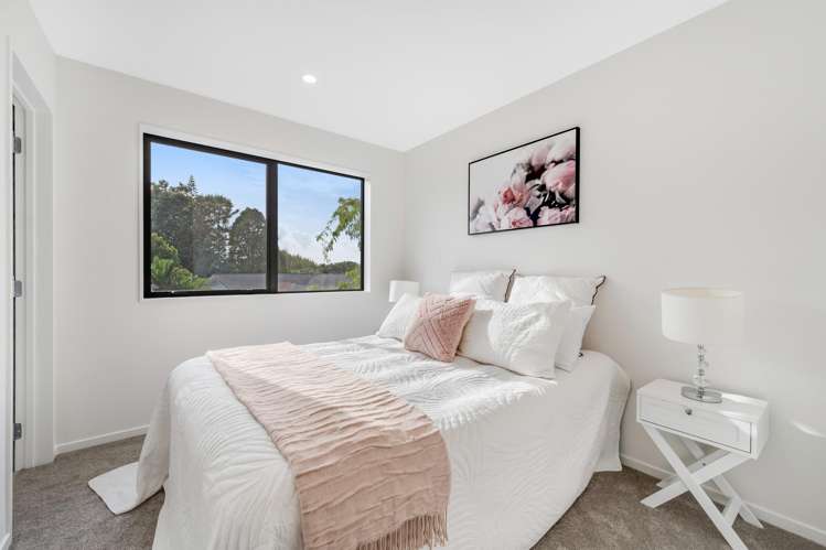 2/140 Edgewater Drive Pakuranga_7