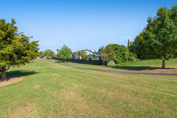 39 Totaravale Drive Totara Vale_16