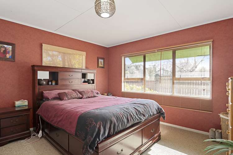 61 Eighty Eight Valley Road Wakefield_10