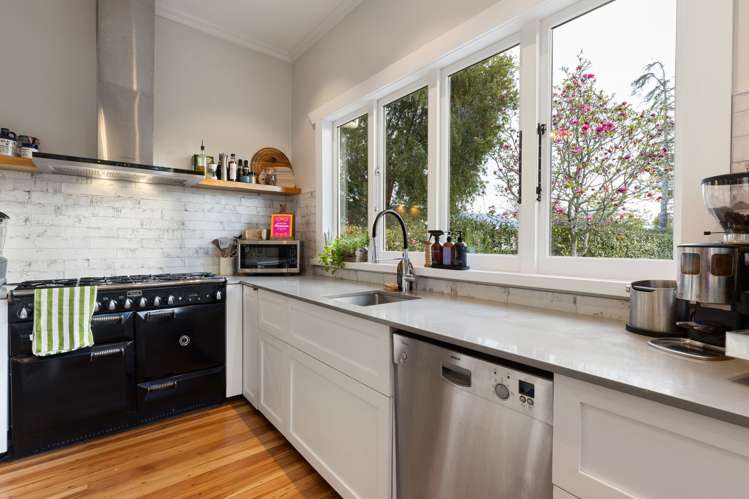 11 St Winifreds Avenue Hamilton East_8