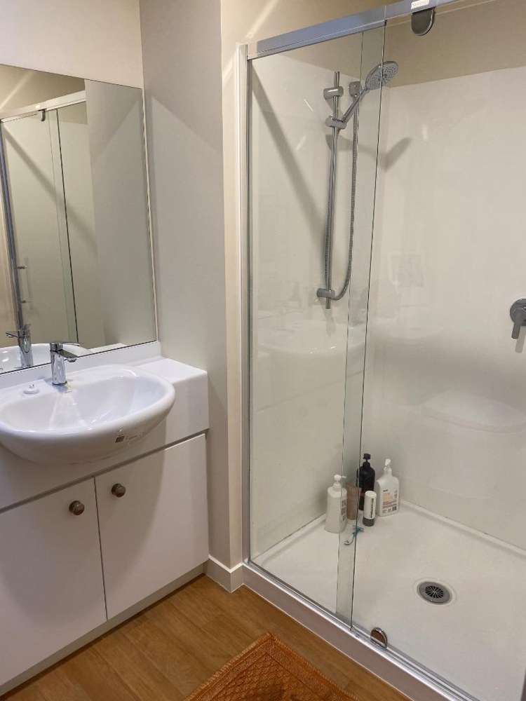2/33 Winchester Street 10190_6