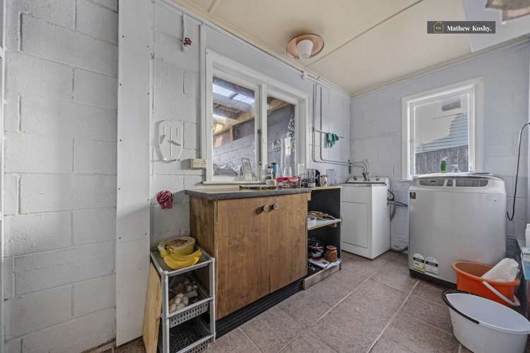 17 Tiroroa Avenue Te Atatu South_16