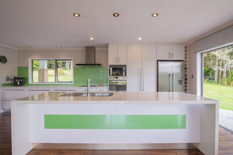 30 Lloyd Drive Wainui_1