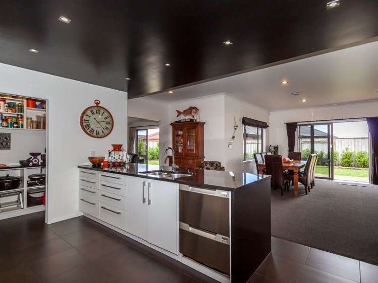 41 Liberty Grove Kelvin Grove_16