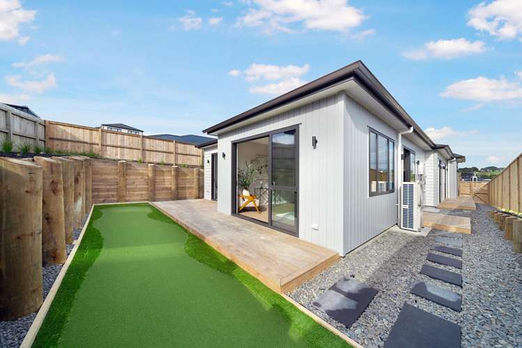 8 Whakairo Crescent Gulf Harbour_22