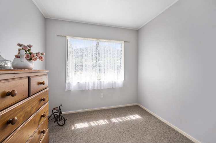 18 Susan Street Pukehangi_8