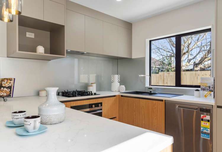 82b Gloucester Road Manurewa_11