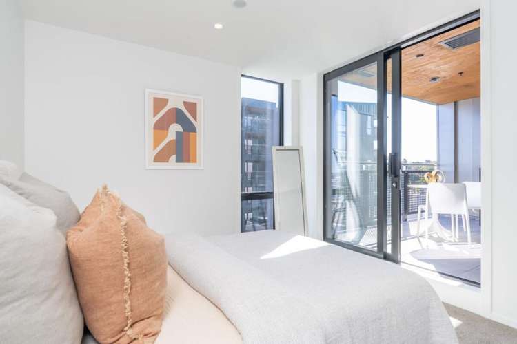 2/11 Spring Street Onehunga_15