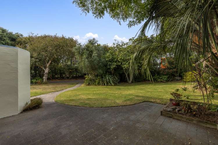1 Raebern Lane Raumati Beach_20