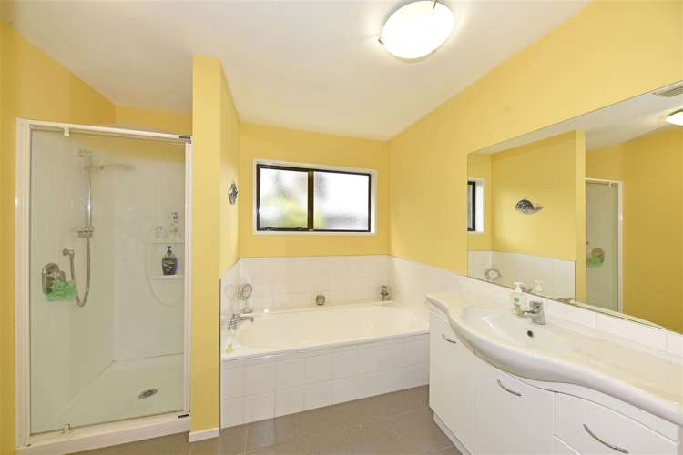 50c Karnak Crescent Russley_12