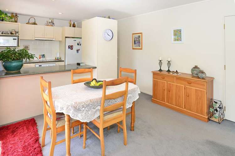 5/848 Whangaparaoa Road Manly_7