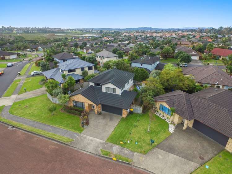 8 Ashkirk Place Wattle Downs_24