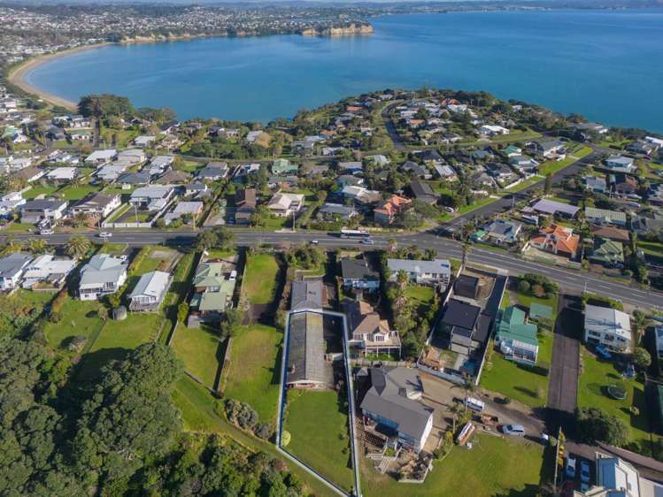 2/1017 Whangaparaoa Road Tindalls Beach_27