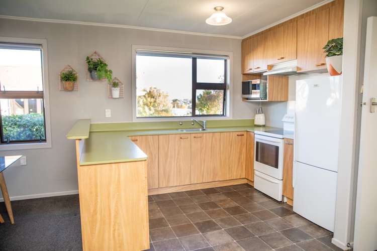 35 Gordon Terrace Gore Surrounds_9