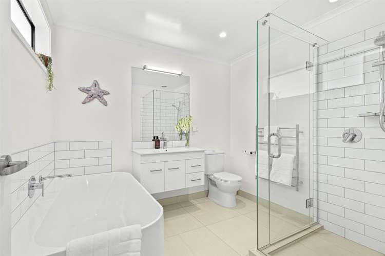 77 Pinecrest Drive Gulf Harbour_16