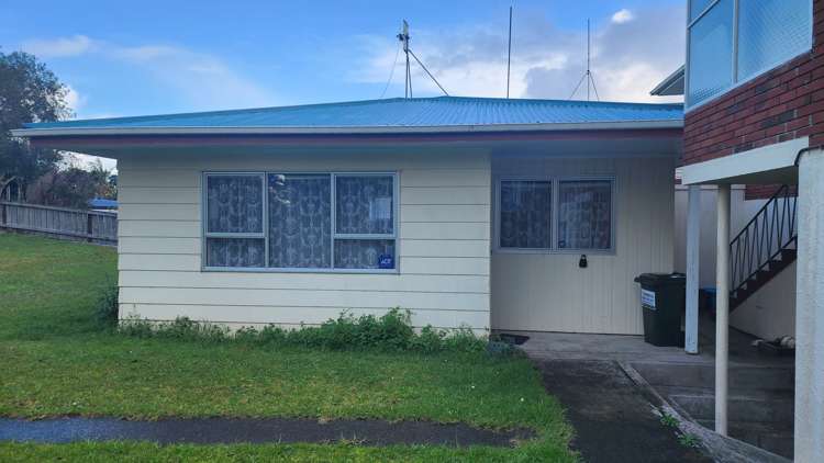 24 Tuhangi Street_0